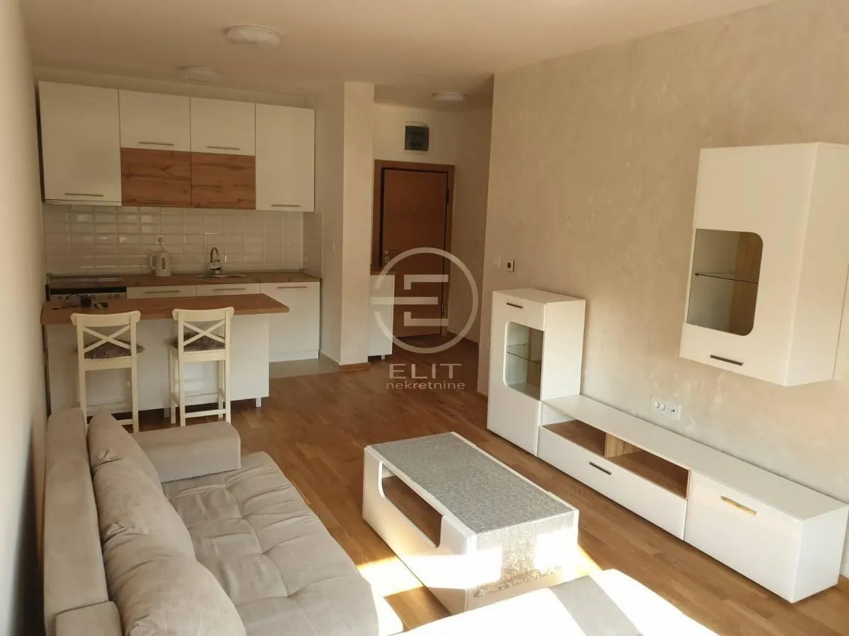 Izdavanje, jednosoban stan, 42m², Sajmište, Novi Sad