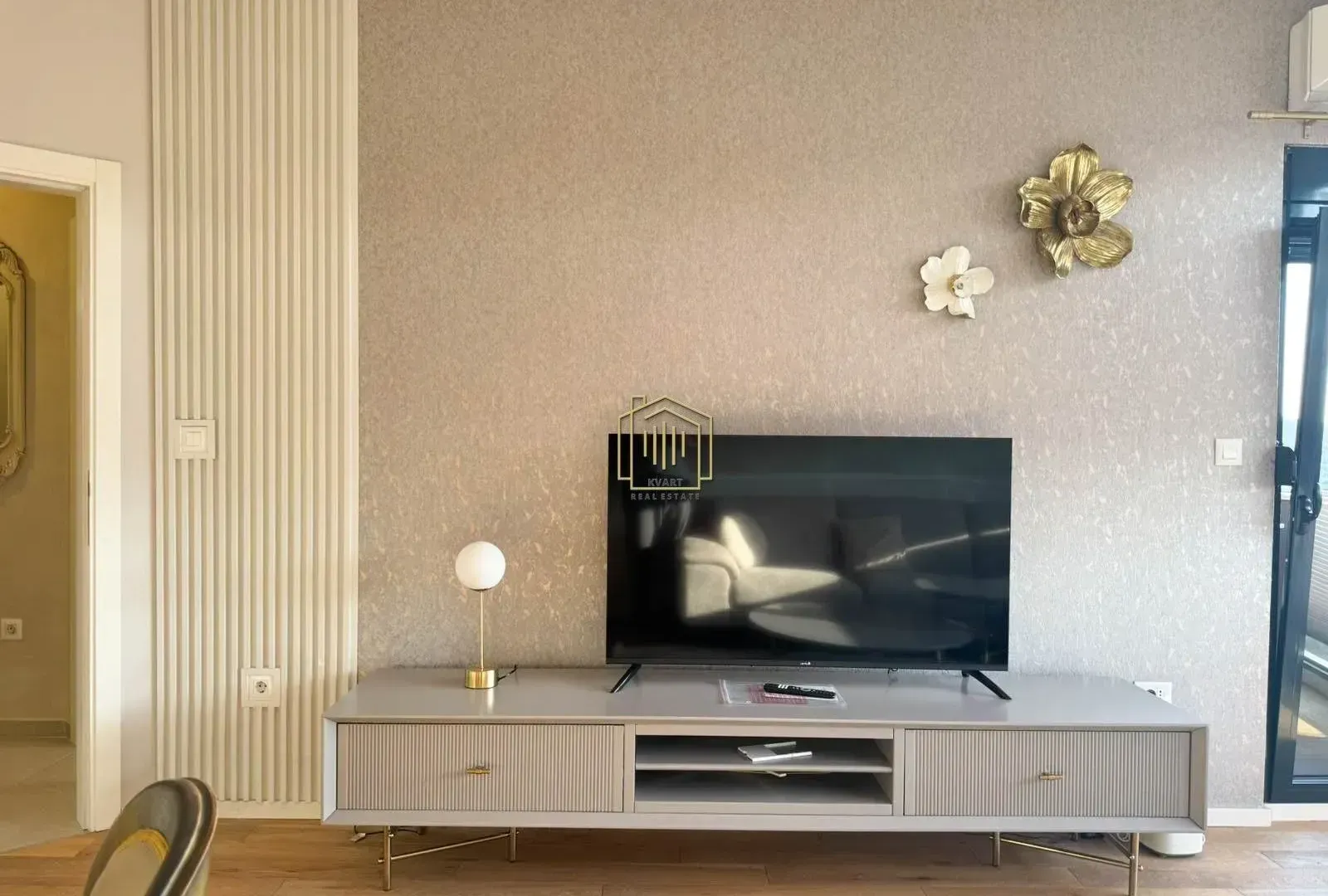Izdavanje, jednosoban stan, 47m², Vezirov Most, Podgorica
