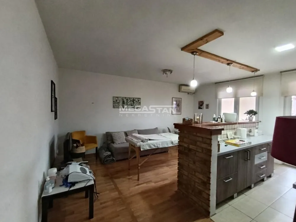 Sale, three bedroom apartment, 93m², Karaburma, Palilula Sve Podlokacije