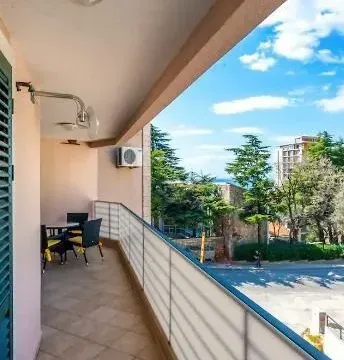 Sale, two bedroom apartment, 91m², Petrovac, Budva - image 2