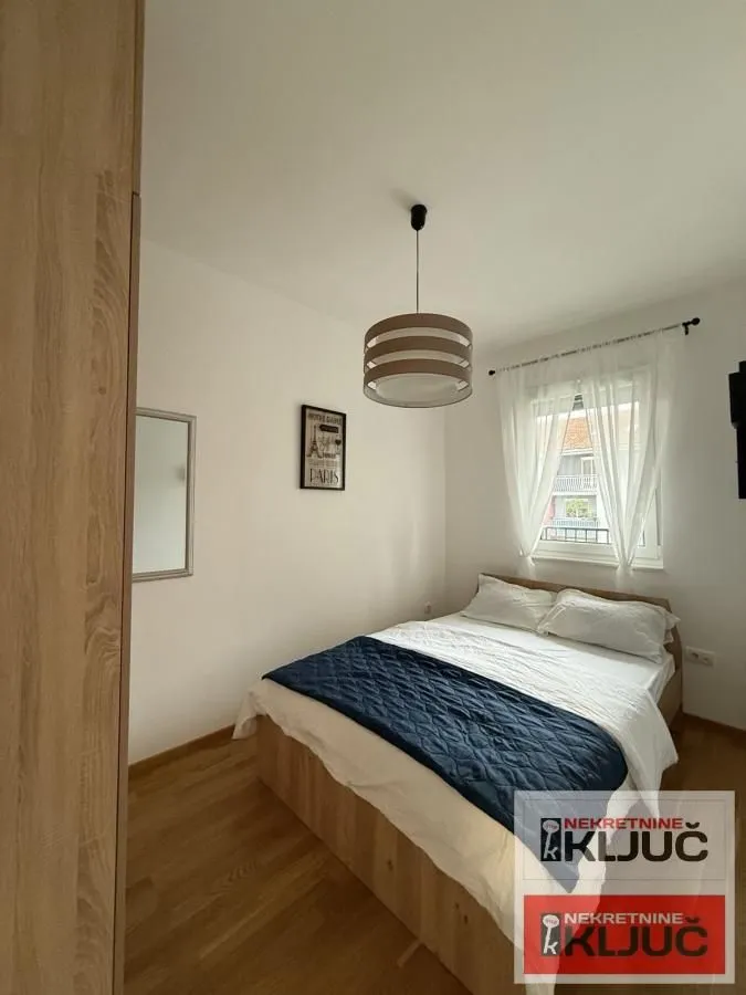Izdavanje, jednosoban stan, 37m², Bulevar Evrope, Novi Sad Sve Podlokacije