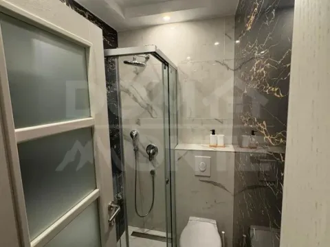 Izdavanje, garsonjera, 20m², Tivat, Crna Gora - image 7