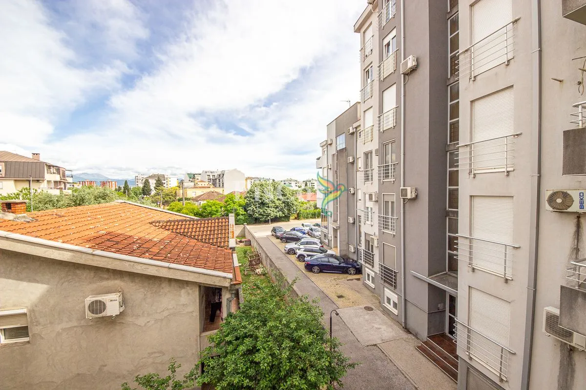 Prodaja, trosoban stan, 98m², Ljubović, Podgorica
