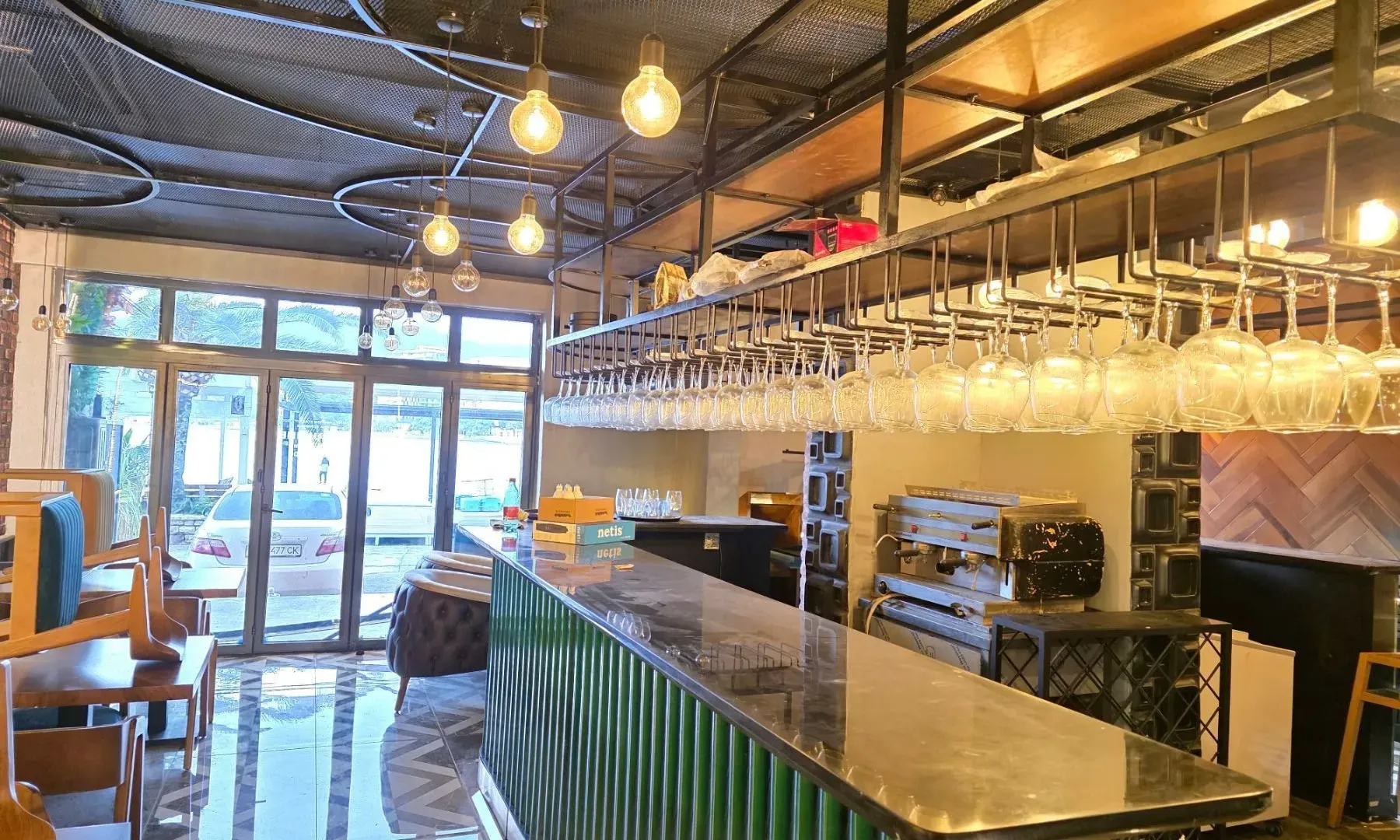 Rent, office space, 123m², Rafailovići, Budva