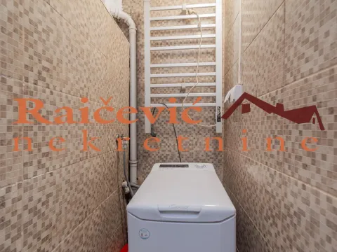 Sale, one bedroom apartment, 40m², Kalenić Pijaca, Vračar Sve Podlokacije - image 11