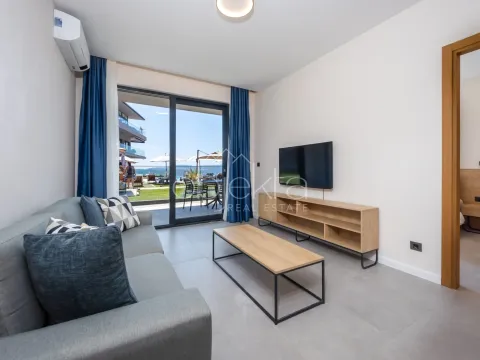 Izdavanje, stan, 71m², Tivat, Crna Gora - image 2