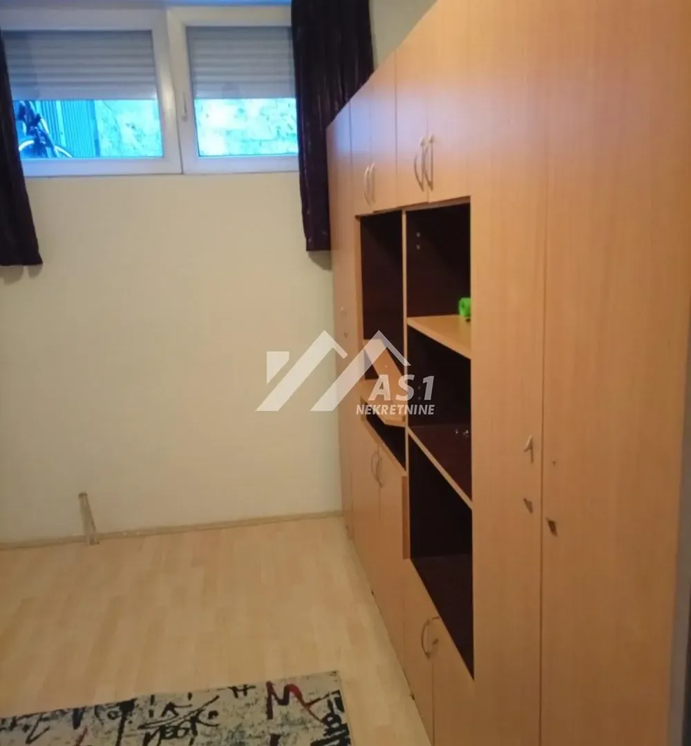 Rent, three bedroom apartment, 55m², Socijalno, Novi Sad Sve Podlokacije