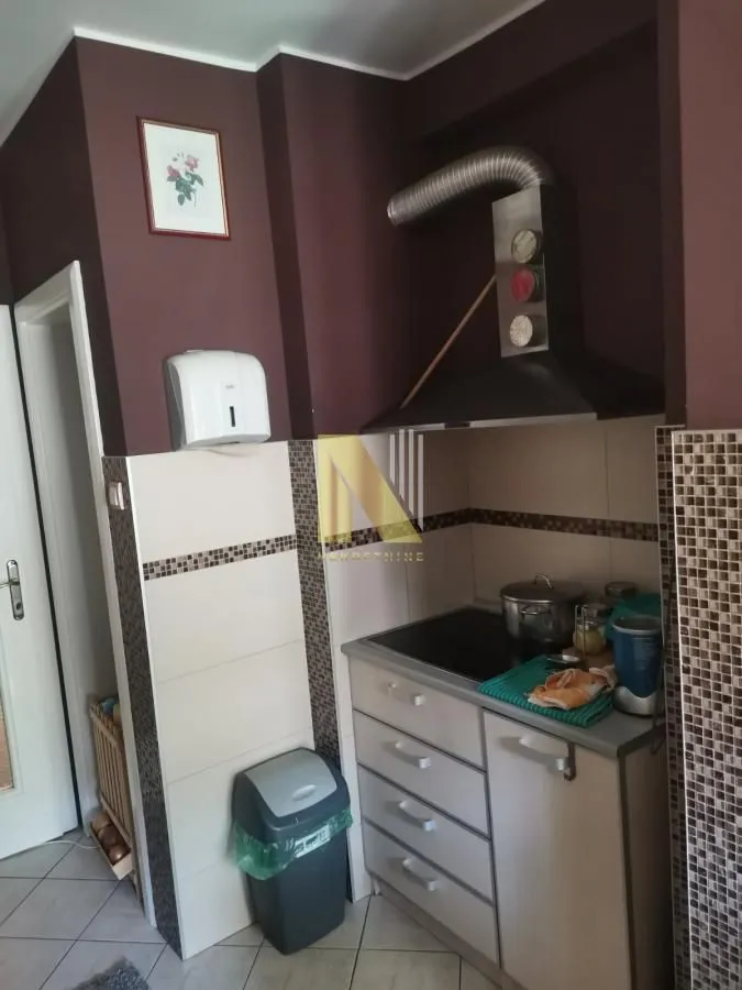Izdavanje, dvosoban stan, 70m², Grbavica, Novi Sad Sve Podlokacije