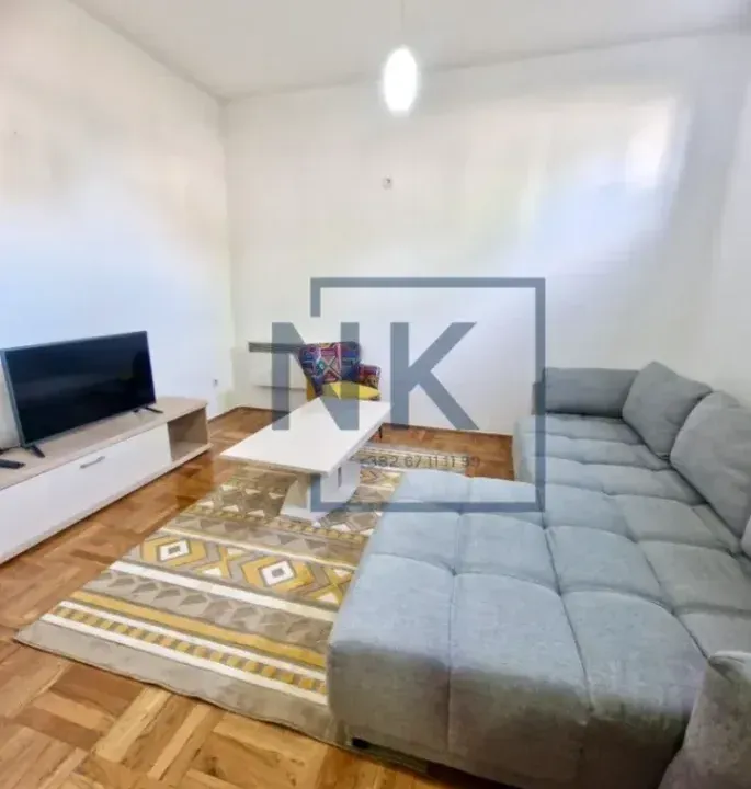 Izdavanje, jednosoban stan, 40m², Blok 9, Podgorica