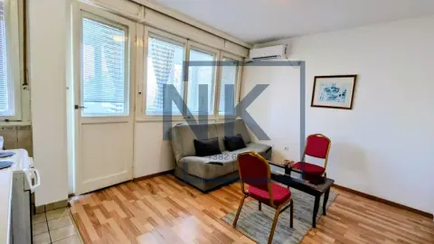 Rent, studio apartment, 33m², Pejton, Podgorica - image 4