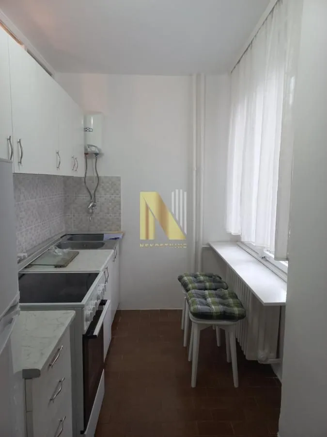 Izdavanje, dvosoban stan, 50m², Grbavica, Novi Sad Sve Podlokacije