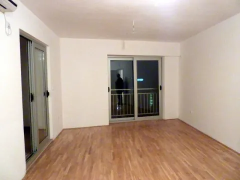 Prodaja, stan, 81m², Bečići, Budva - image 2