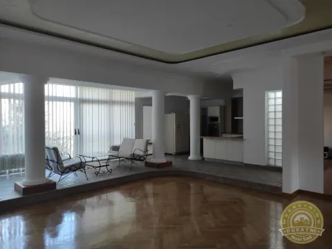 Prodaja, četvorosoban stan, 213m², Centar, Novi Sad - image 4