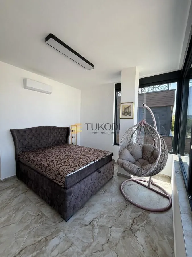 Prodaja, stan, 145m², Sremska Kamenica, Petrovaradin
