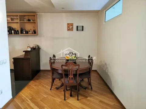 Sale, four bedroom apartment, 158m², Čukarica, Beograd - image 11