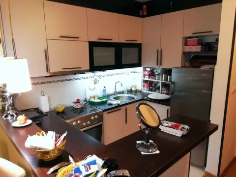 Prodaja, dvosoban stan, 50m², Zemun Cara Dušana, Zemun Sve Podlokacije - image 4