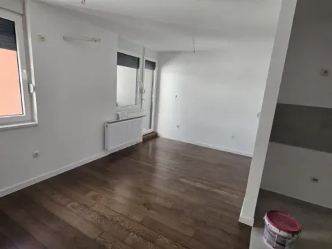 Izdavanje, jednosoban stan, 40m², Novo naselje, Novi Sad - image 6
