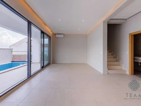 Prodaja, kuća, 315m², Krašići, Tivat - image 10