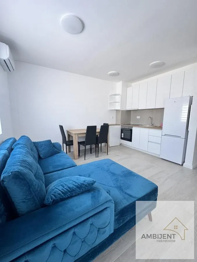 Izdavanje, jednosoban stan, 32m², Novi Banovci, Stara Pazova