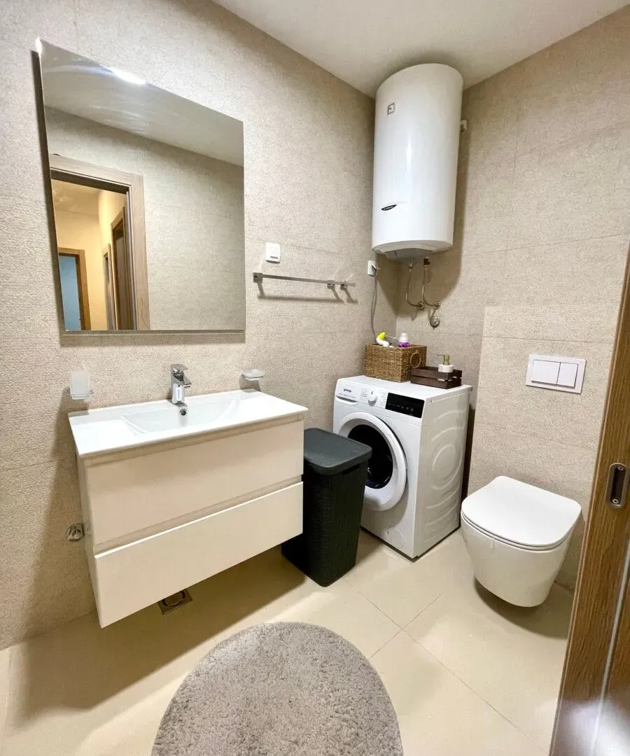Izdavanje, dvosoban stan, 70m², Master Kvart, Podgorica