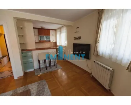 Izdavanje, dvosoban stan, 47m², Čubura, Beograd - image 4