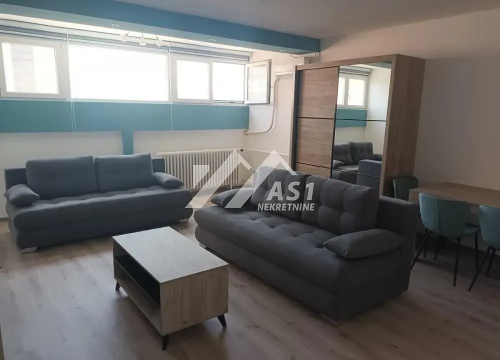 Izdavanje, jednosoban stan, 34m², Rotkvarija, Novi Sad Sve Podlokacije