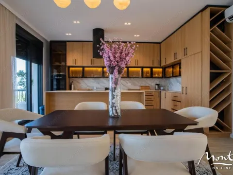 Sale, house, 650m², Reževići, Budva - image 7