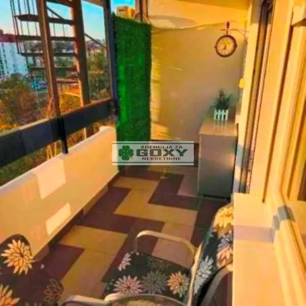Prodaja, dvosoban stan, 75m², Novi Beograd Blok 61, Novi Beograd Sve Podlokacije
