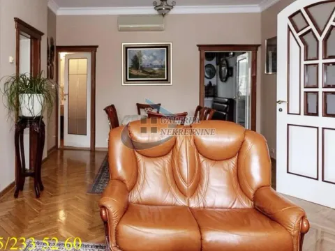 Rent, three bedroom apartment, 85m², Stari Grad, Beograd - image 12