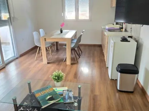 Izdavanje, jednosoban stan, 50m², Ilino, Bar - image 7