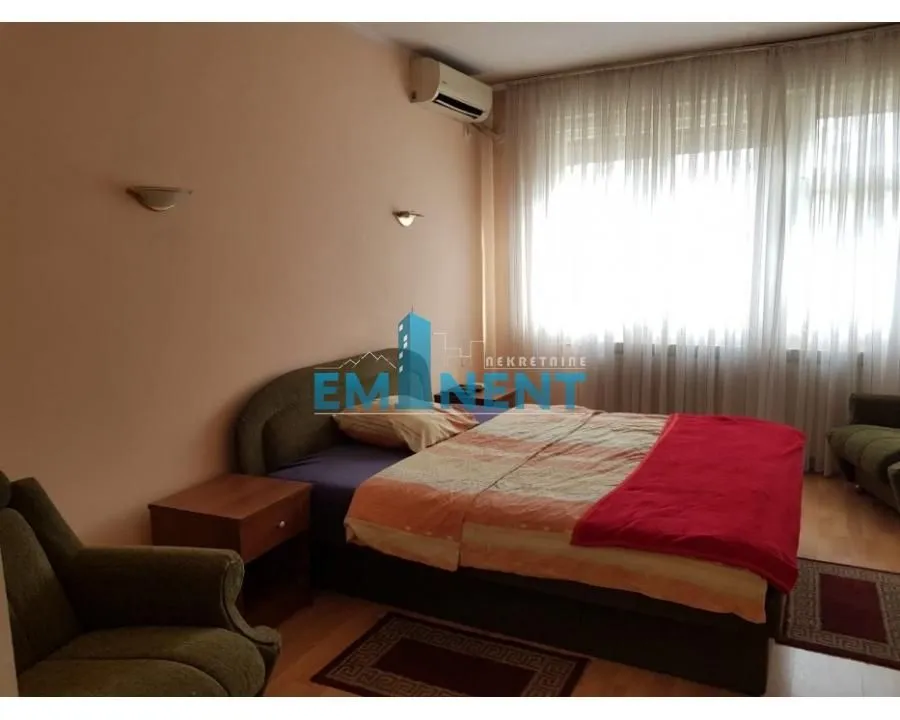 Rent, two bedroom apartment, 60m², Zemun Centar, Zemun Sve Podlokacije