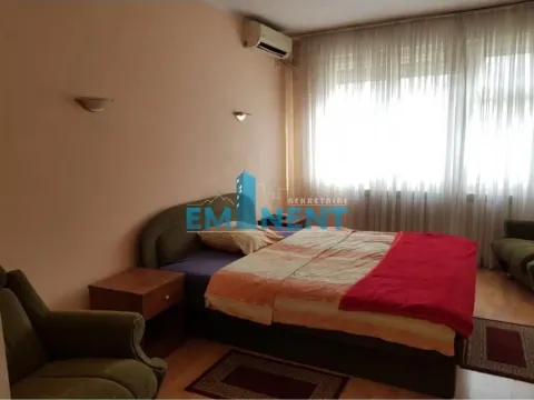 Rent, two bedroom apartment, 60m², Zemun Centar, Zemun Sve Podlokacije - image 6
