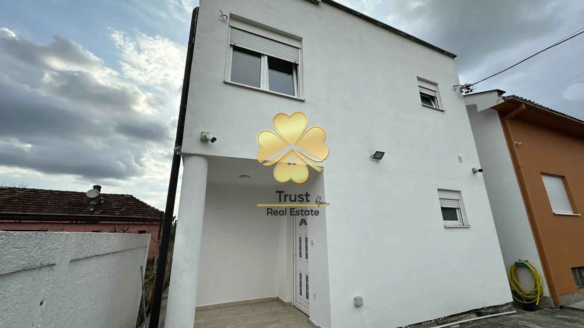 Rent, house, 150m², Masline, Podgorica