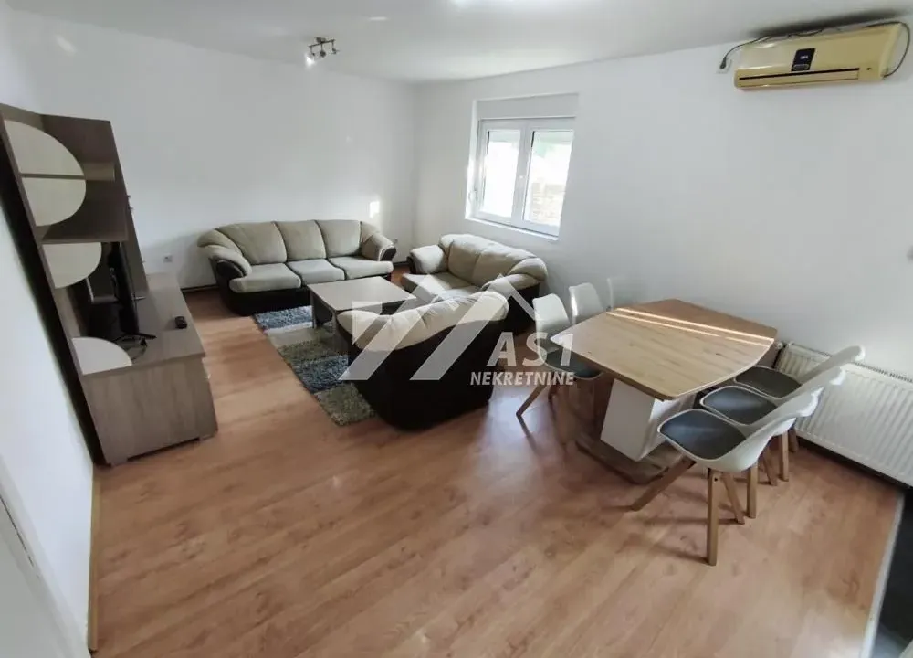 Izdavanje, trosoban stan, 80m², Sajlovo, Novi Sad Sve Podlokacije