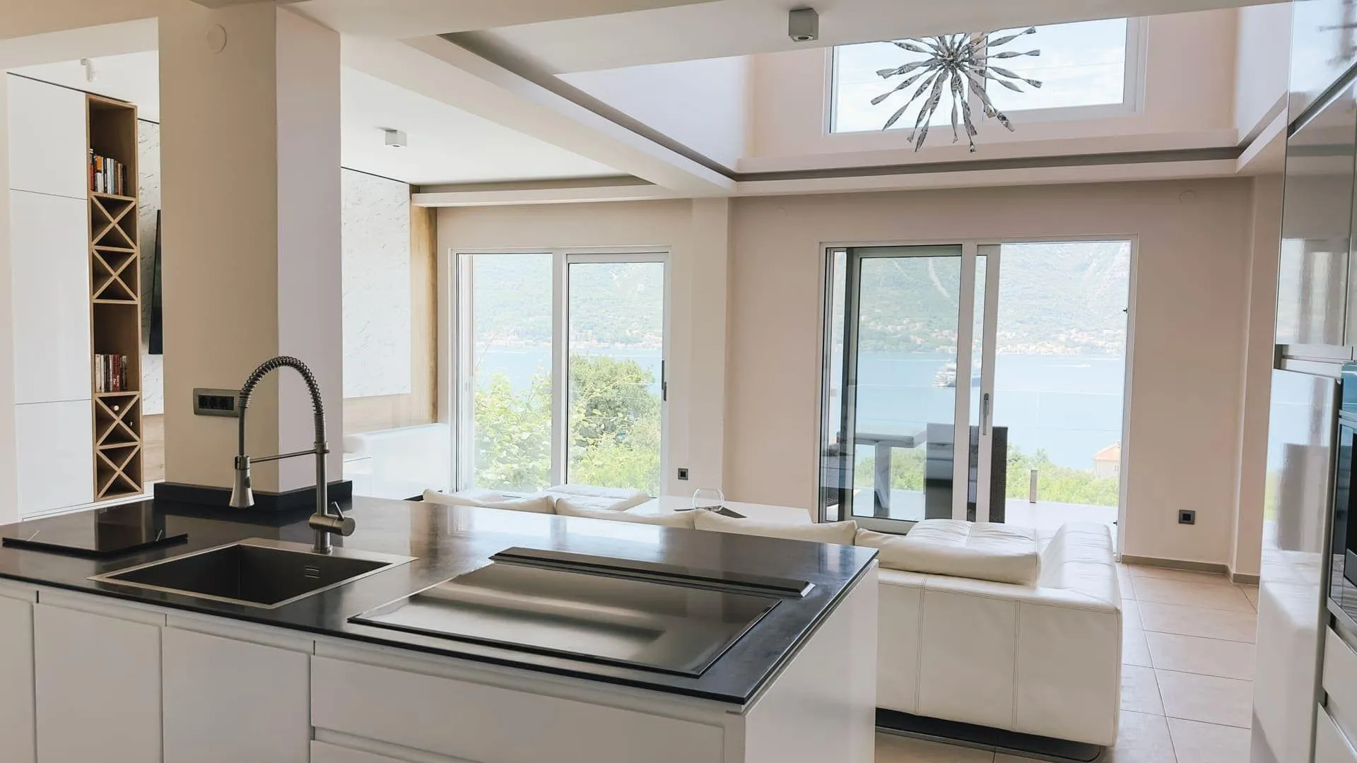 Sale, house, 267m², Dobrota, Kotor