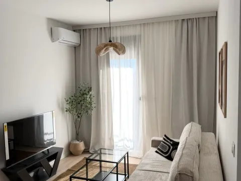 Izdavanje, jednosoban stan, 37m², Tološi, Podgorica - image 2