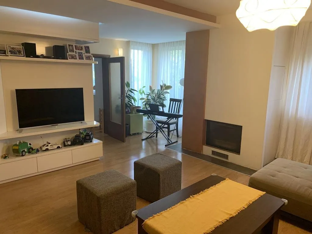 Rent, house, 240m², Donja Gorica, Podgorica