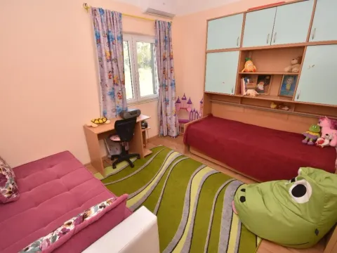 Sale, three bedroom apartment, 120m², Đenovići, Herceg Novi - image 2