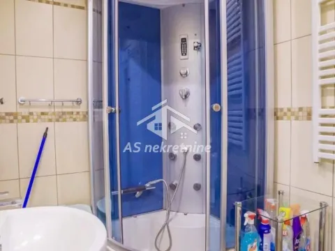 Rent, four bedroom apartment, 140m², Đeram Pijaca, Beograd - image 35
