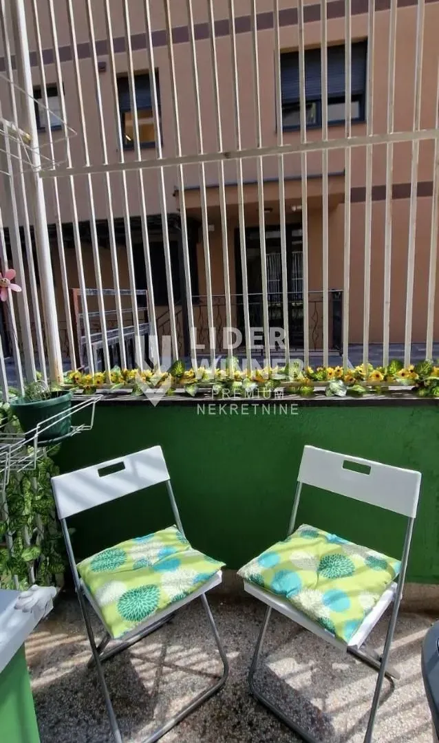 Izdavanje, trosoban stan, 65m², Neimar, Vračar Sve Podlokacije