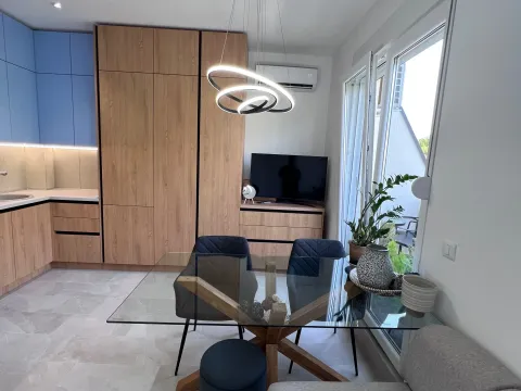 Prodaja, jednosoban stan, 30m², Radanovići, Kotor - image 11