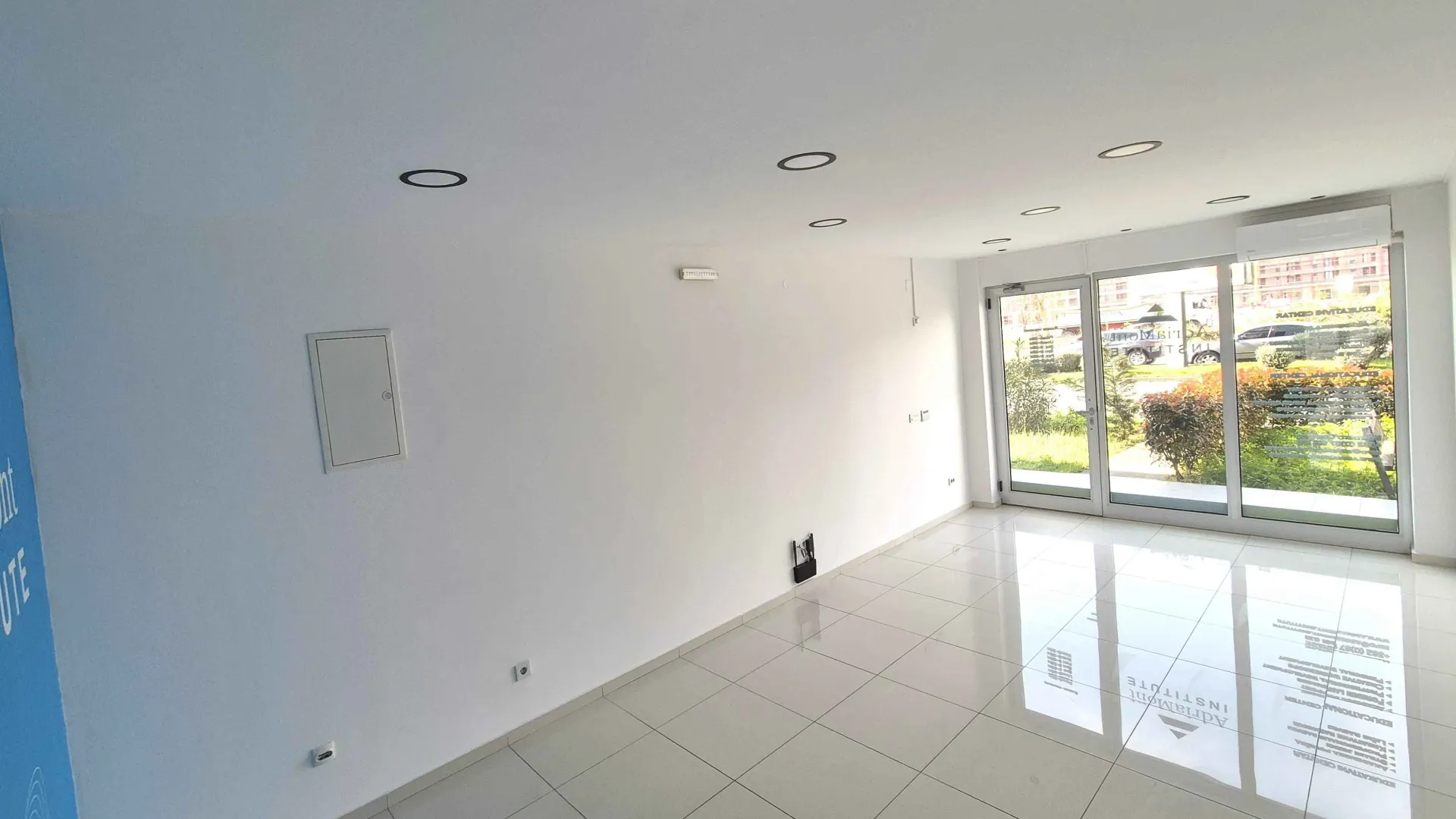 Izdavanje, poslovni prostor, 190m², City Kvart, Podgorica