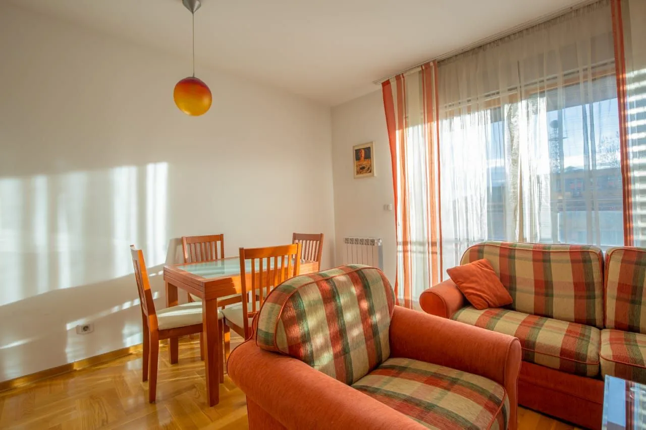 Izdavanje, stan, 67m², Podgorica, Crna Gora