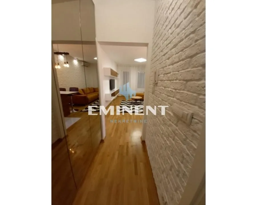 Izdavanje, jednosoban stan, 35m², Ada, Beograd
