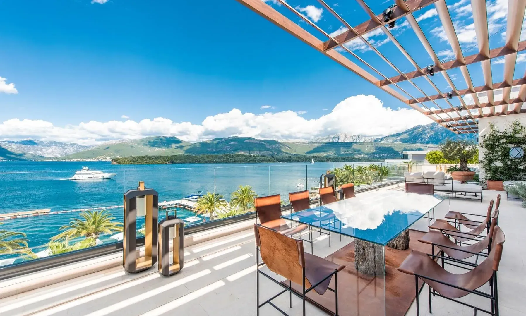 Prodaja, četvorosoban stan, 500m², Đuraševići, Tivat