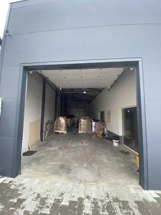 Rent, office space, 180m², Vašarište, Jagodina