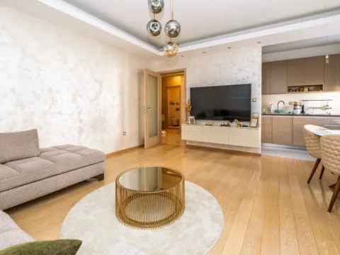 Izdavanje, dvosoban stan, 72m2, City Kvart, Podgorica Izdavanje, dvosoban stan, 72m2, City Kvart, Podgorica