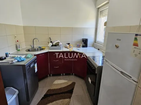 Izdavanje, trosoban stan, 80m², Dalmatinska ulica, Podgorica - image 3
