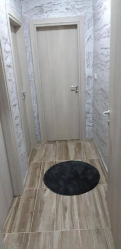 Izdavanje, trosoban stan, 100m², Zagorič, Podgorica