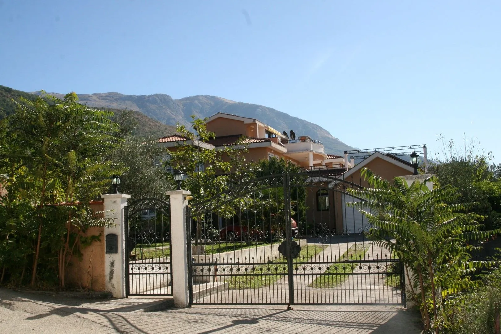 Sale, house, 450m², Kotor, Crna Gora